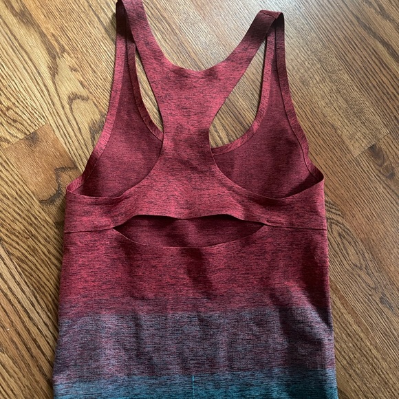 ATHLETA OMBRÉ BODYSUIT - Picture 5 of 8